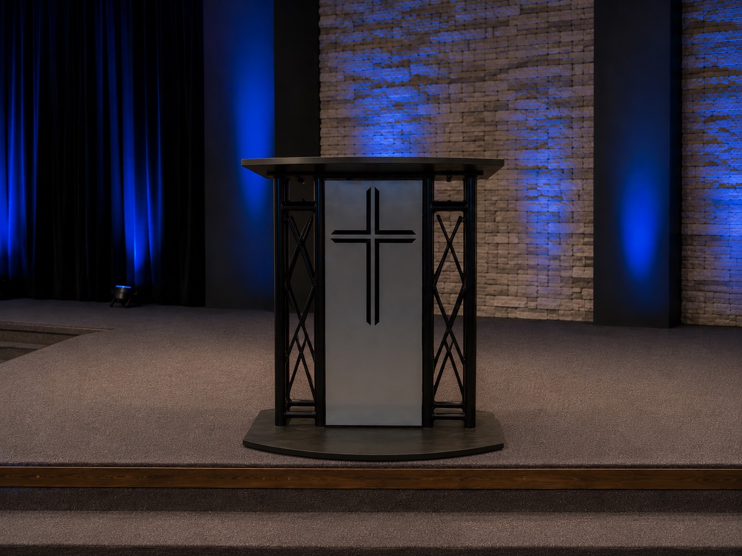 Custom Pulpit CP-013