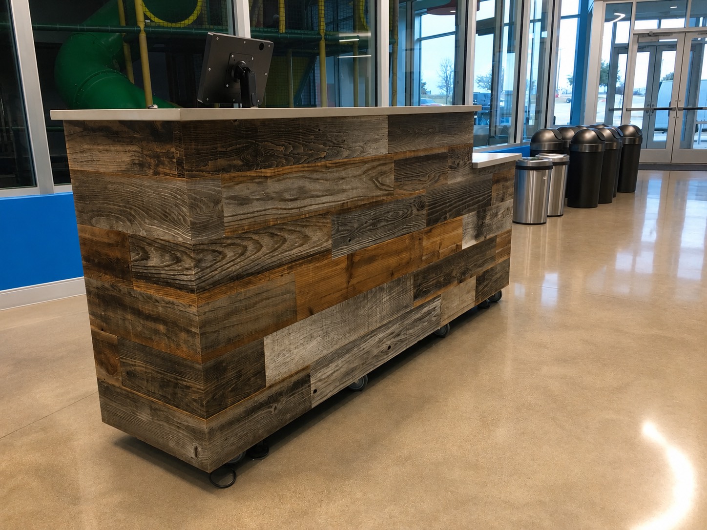 Church Welcome Desk RD-091